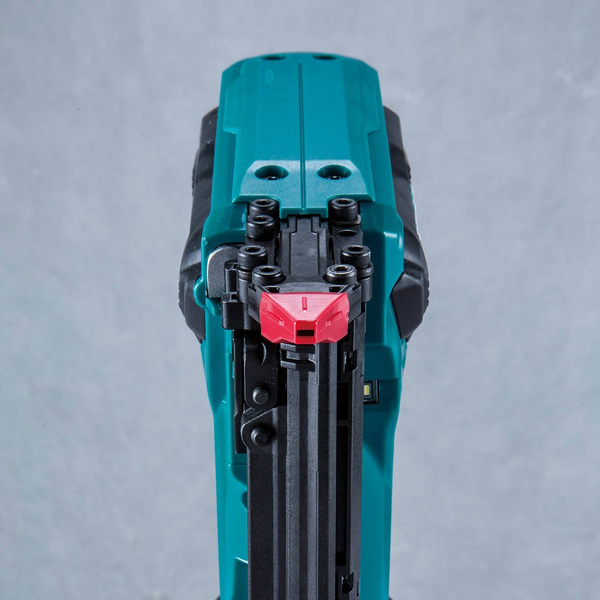 Akumulatorowa sztyfciarka DFN350RFJ Makita 18 V