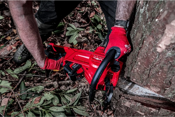 Pilarka łańcuchowa akumulatorowa Milwaukee M18 FCHS-122