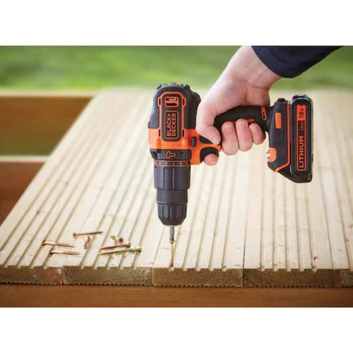 Wiertarko-wkrętarka z udarem Li-Ion 18V Black Decker (BDCHD18-QW)