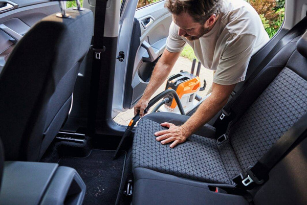 Odkurzacz akumulatorowy Stihl SEA 60 SA040117301