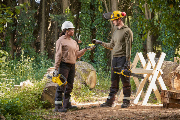 Pilarka łańcuchowa Stanley Fatmax SFMCCS730B