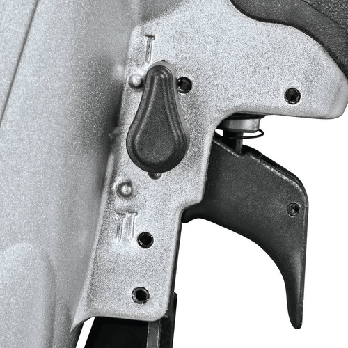 Gwoździarka pneumatyczna AN924 Makita