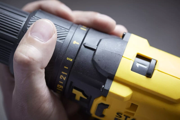 Zestaw elektronarzędzi Stanley Fatmax SFMCK469M2