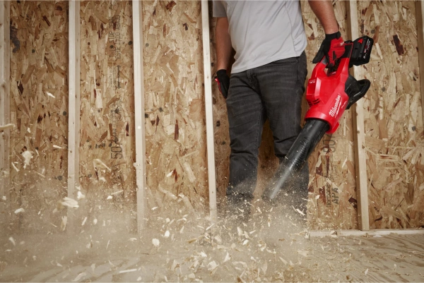 Dmuchawa do liści Milwaukee M18 F2BL-802