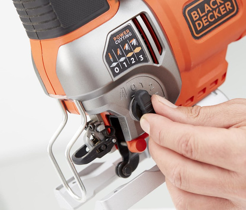 Wyrzynarka Black Decker BES610-QS