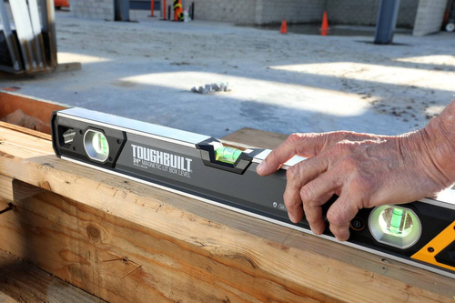 Poziomica ToughBuilt TB-H2-L-M120LH-M o długości 120 cm