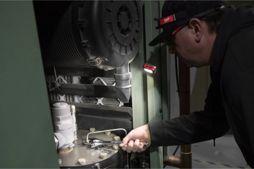 Latarka czołowa Milwaukee IR HL450