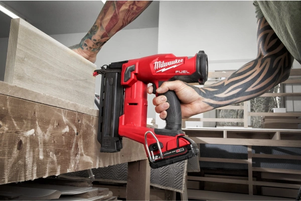 Sztyfciarka Milwaukee M18 FN18GS-0X