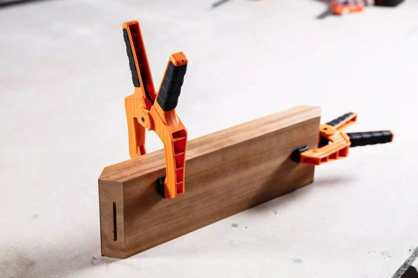 Ścisk sprężynowy NEO Tools 45-520