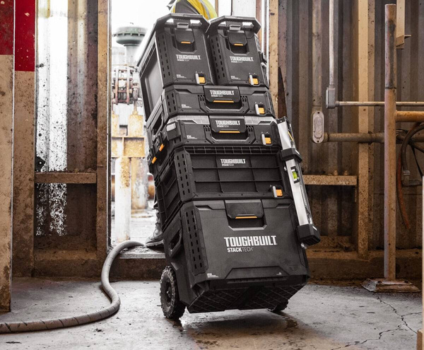 Skrzynia narzędziowa na kołach z uchwytem ToughBuilt StackTech TB-B1-B-70R