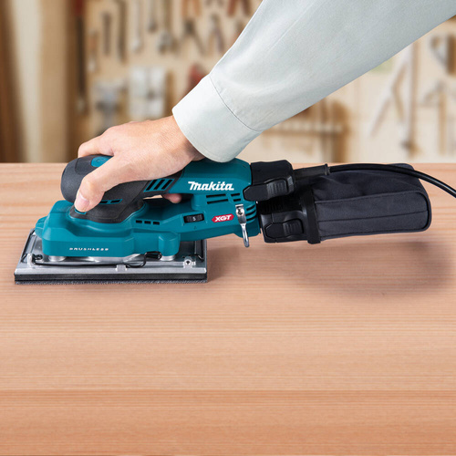 Szlifierka oscylacyjna Makita BO007CGZ