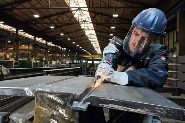 Akumulatorowa szlifierka prosta GGS 18V-23 LC Professional 0601229100 Bosch