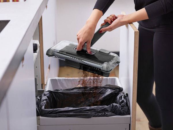 Szczotka akumulatorowa / odkurzacz Black Decker PSA215B-QW