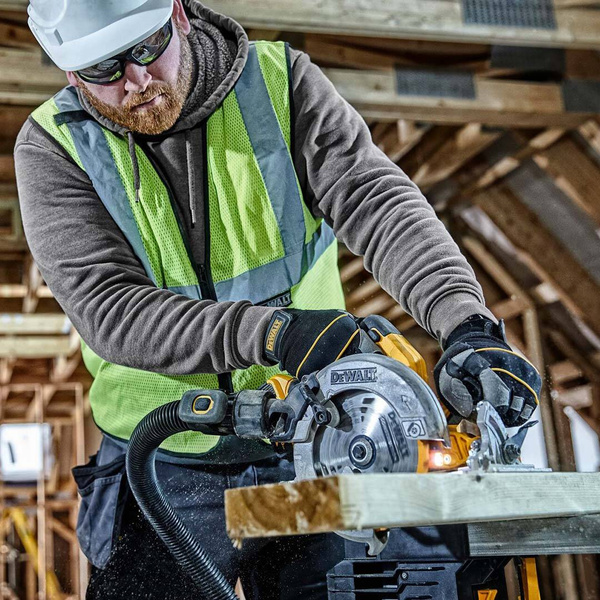 Pilarka tarczowa DeWALT DCS570NT