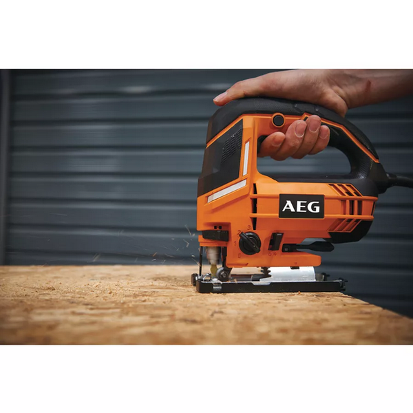 Wyrzynarka AEG STEP100X