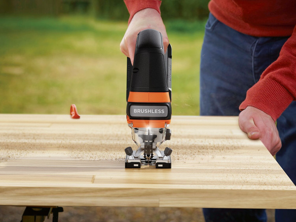 Wyrzynarka Black Decker BLCJS78N-XJ