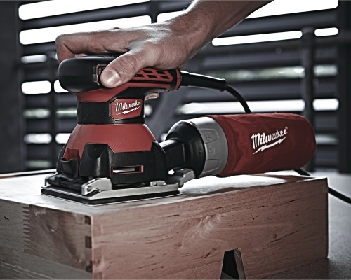 Szlifierka oscylacyjna Milwaukee SPS 140