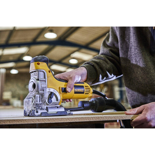 Wyrzynarka Dewalt DW333KT