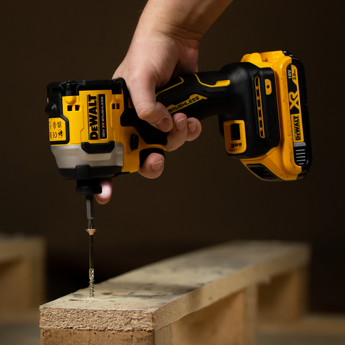 Zakrętarka DeWALT DCF850D2T