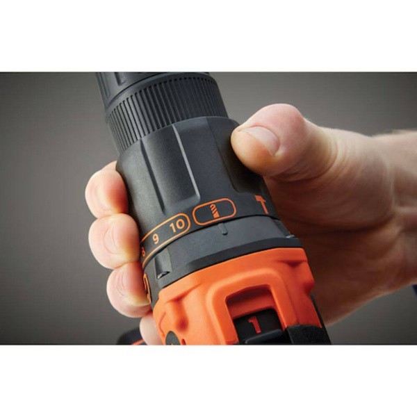 Wiertarko-wkrętarka z udarem Li-Ion 18V Black Decker (BDCHD18-QW)
