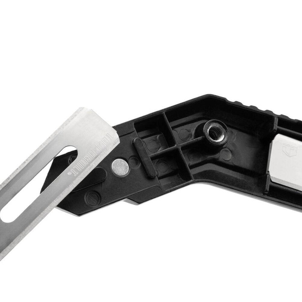 Nóż do cięcia dywanów ToughBuilt TB-H4-11-CK