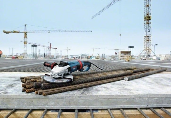 Szlifierka kątowa Bosch GWS 24-180 LVI