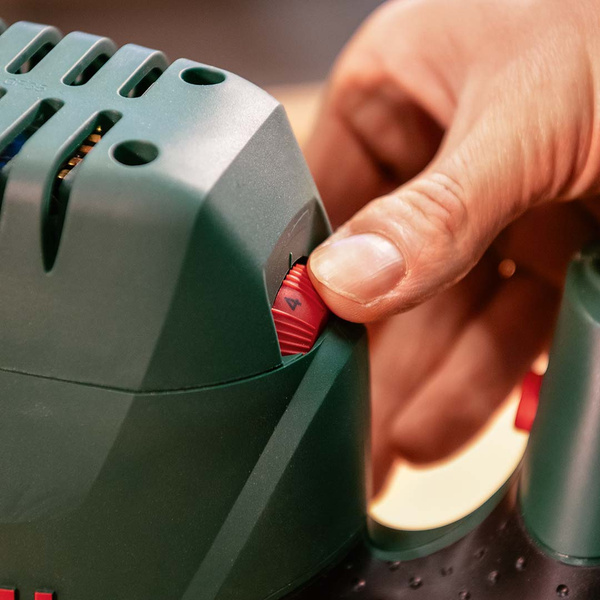 Frezarka górnowrzecionowa Bosch POF 1400 ACE 060326C820