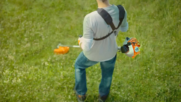 Kosa spalinowa Stihl FS 55 z głowica żyłkowa AC 25-2