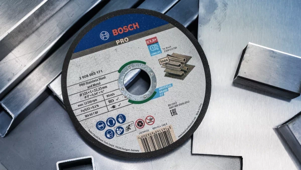 Zestaw 100 szt. tarcz tnących do ciecia metalu 125x1 mm Bosch 2608626113