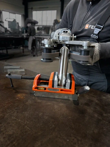 Para szczęk ochronnych (P) pryzmatycznych 110 mm, aluminium FEIN VersaMAG (30240477010)