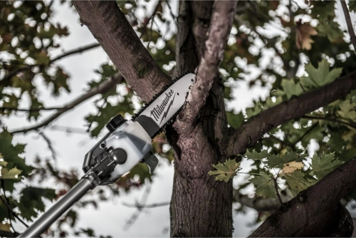 Pilarka łańcuchowa do gałęzi Milwaukee M18 FOPH-CSA przystawka QUIK-LOK