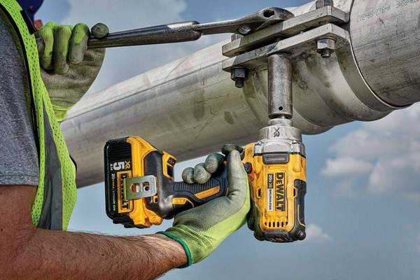 Klucz udarowy Dewalt DCF894M1T