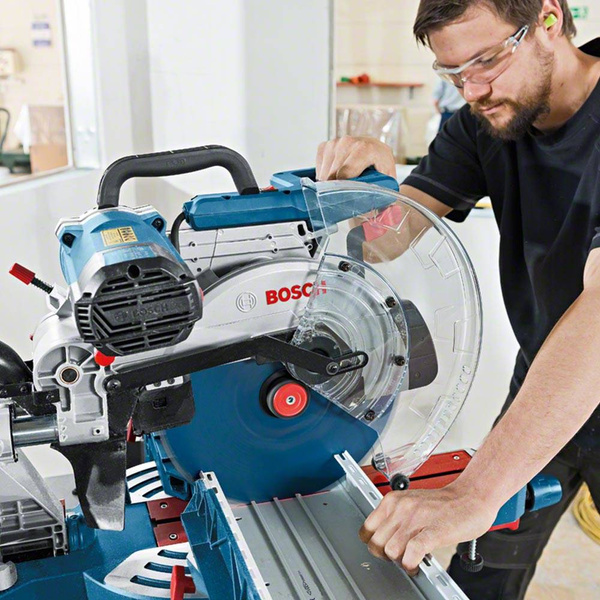 Ukośnica Bosch GCM 12 SDE