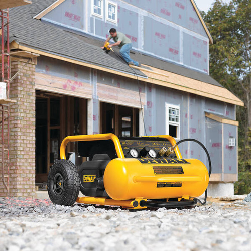 Kompresor bezolejowy Dewalt DPC17PS-QS