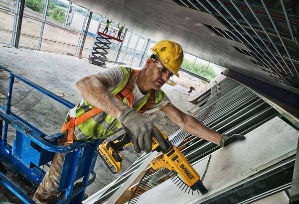 Wkrętarka do GK DeWalt DCF620 z walizką i magazynkiem