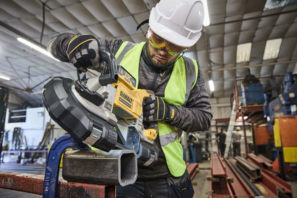 Piła taśmowa Dewalt DCS374N