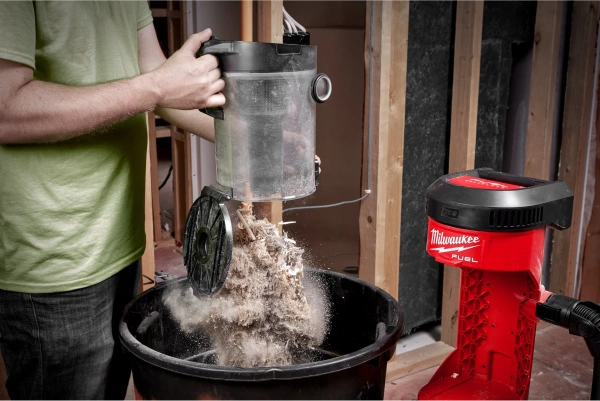 Odkurzacz plecakowy Milwaukee M18 FBPV-0