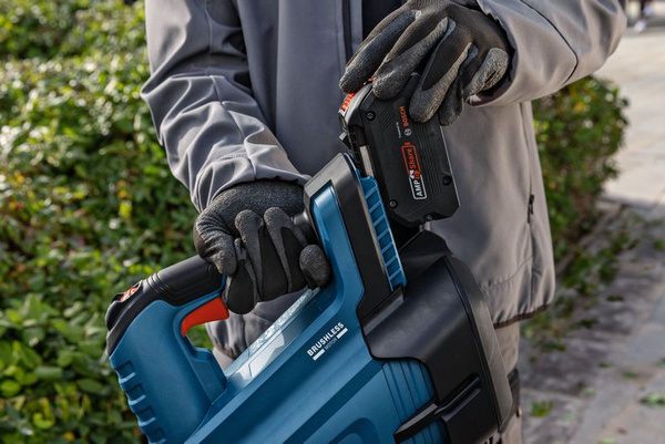 Dmuchawa do liści Bosch GBL 18V-750