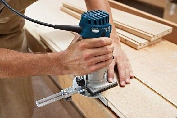 Frezarka krawędziowa Bosch GKF 600 060160A100