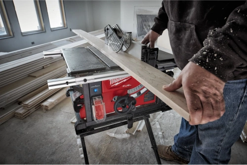 Pilarka stołowa Milwaukee M18 FTS210-0