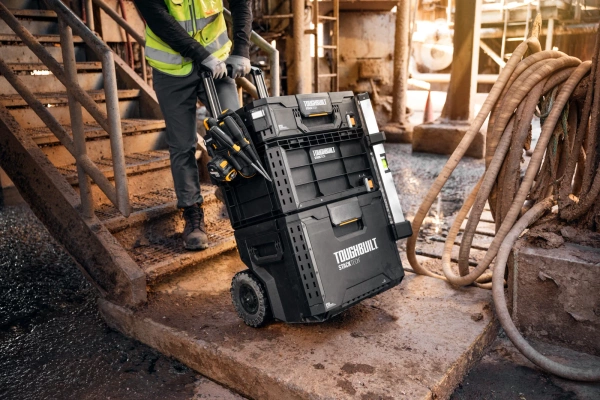 Skrzynia narzędziowa na kołach z uchwytem ToughBuilt StackTech TB-B1-B-70R