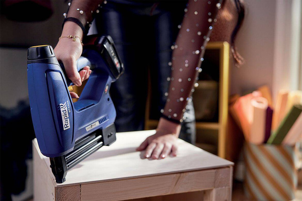 Zszywacz akumulatorowy Rapid BTX606