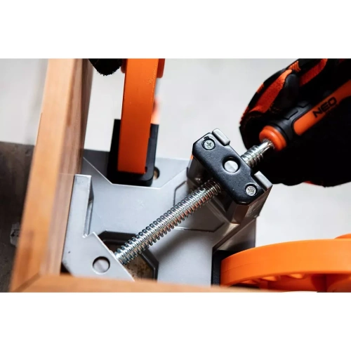 Ścisk narożnikowy NEO Tools 45-490