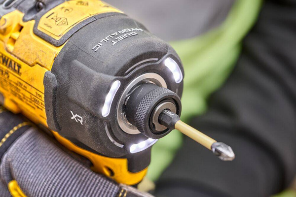 Zakrętarka udarowa Dewalt DCF870N