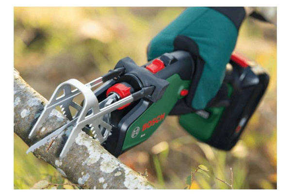 Piła szablasta Bosch KEO 18V z akumulatorem