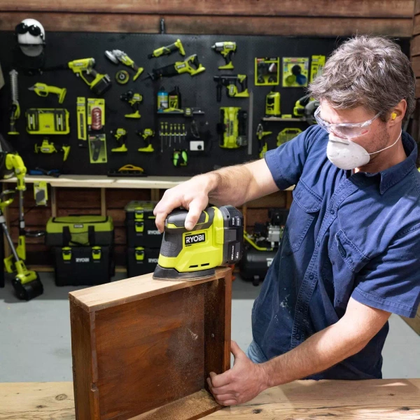 Szlifierka oscylacyjna Ryobi RPS18-0