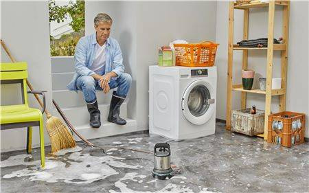 Pompa zanurzeniowa do czystej wody 11000  GARDENA 09032-20