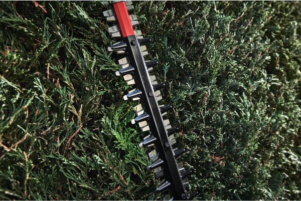 Nożyce do żywopłotu akumulatorowe Milwaukee M18 FHET60-0