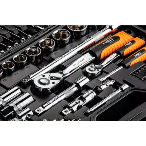 Zestaw kluczy nasadowych NEO Tools 08-915