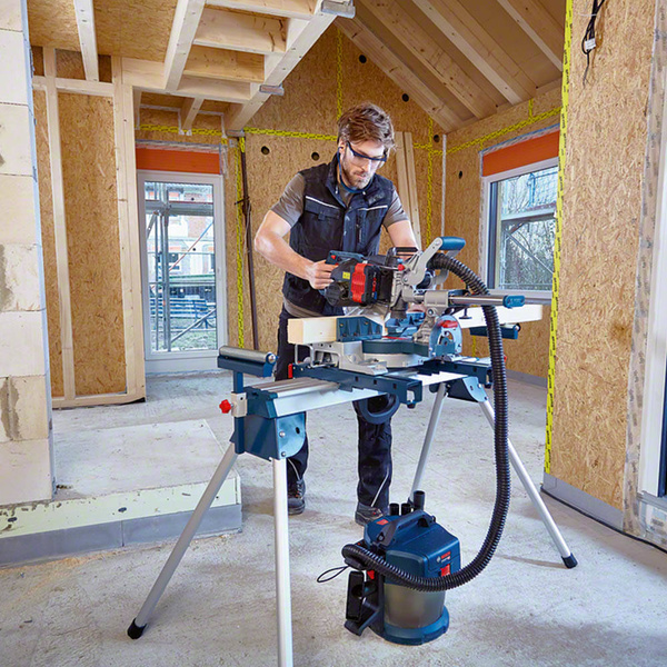 Ukośnica Bosch GCM 18V-216